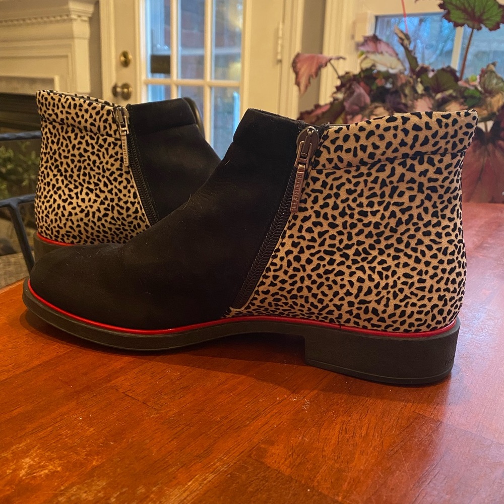 Super cute and comfy booties!